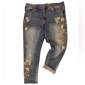 Democracy Embroidered Floral Seamless Ankle cropped Jeans Size 16 Boho